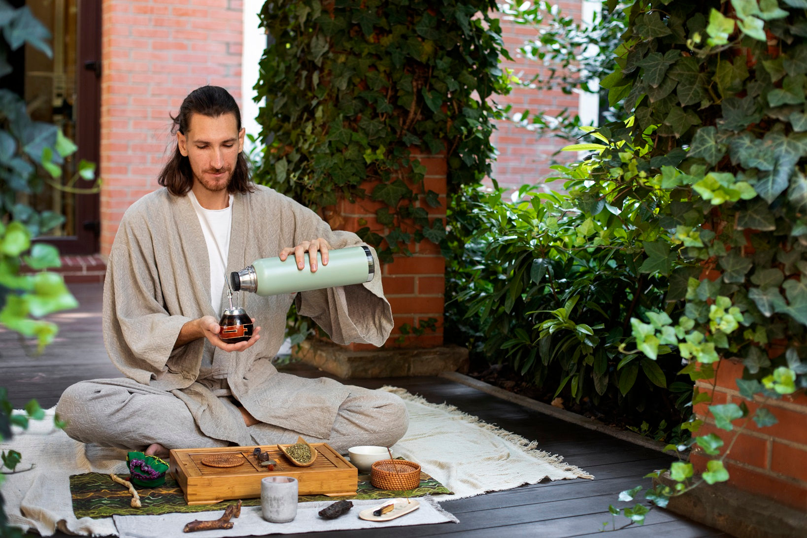 How to Use Chinese Incense for Meditation, Yoga & Mindfulness